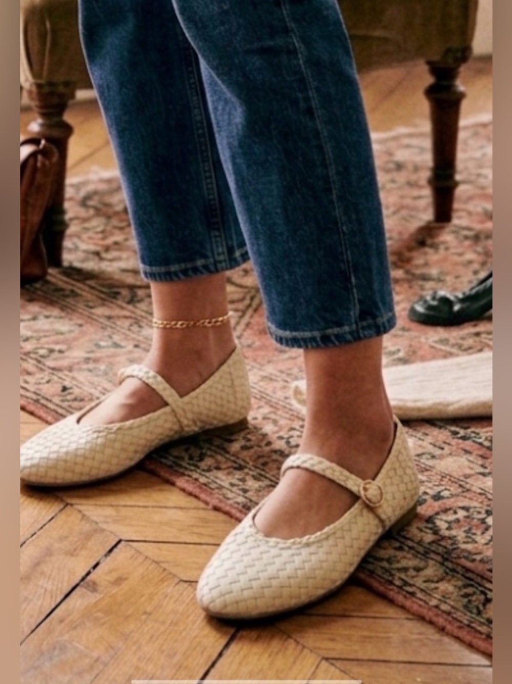House of Harlow 1960 Cream Woven Women's ballet flats. Very trendy. Size 8.5